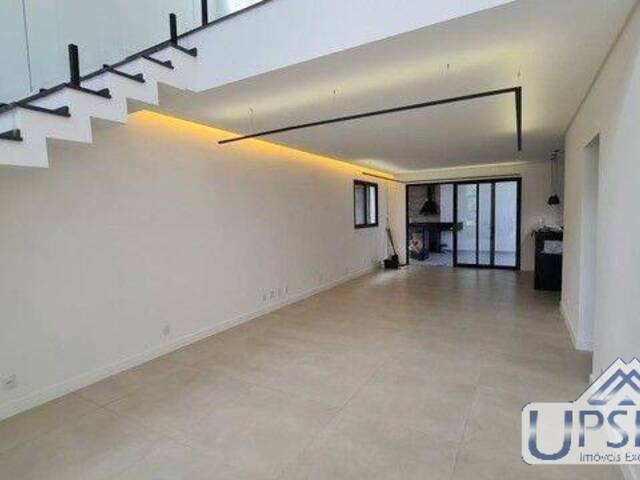 Casa para Venda em São José dos Campos - 2