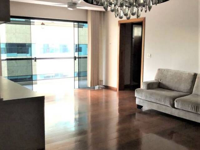 Apartamento para Venda em São José dos Campos - 2