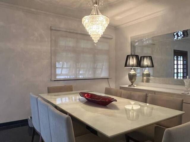 Casa para Venda em São José dos Campos - 3