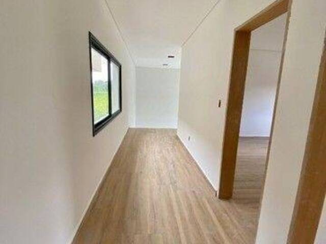 Casa para Venda em São José dos Campos - 5