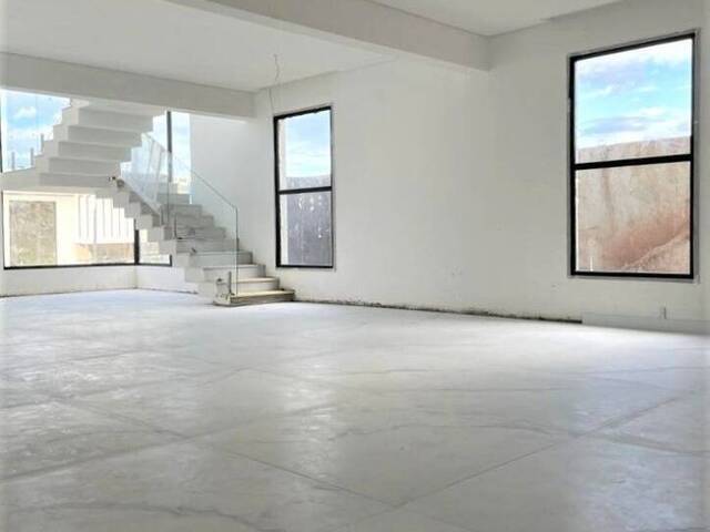 Casa para Venda em São José dos Campos - 2