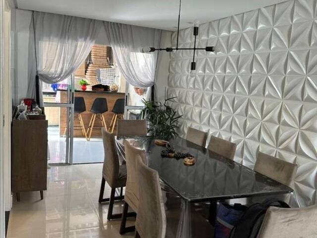 Casa para Venda em São José dos Campos - 3