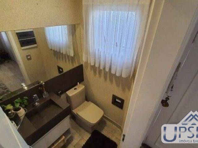 Casa para Venda em São José dos Campos - 5