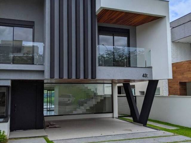 Casa para Venda em São José dos Campos - 4