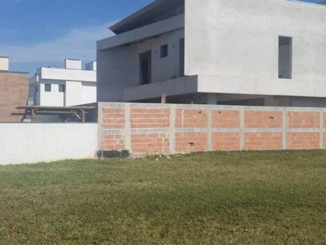 Terreno para Venda em São José dos Campos - 2