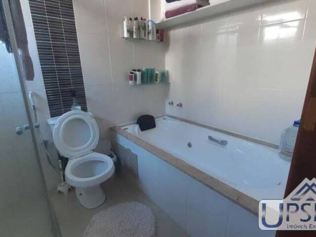 Casa para Venda em São José dos Campos - 5