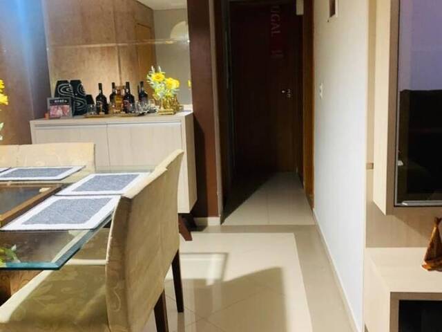 Apartamento para Venda em São José dos Campos - 2