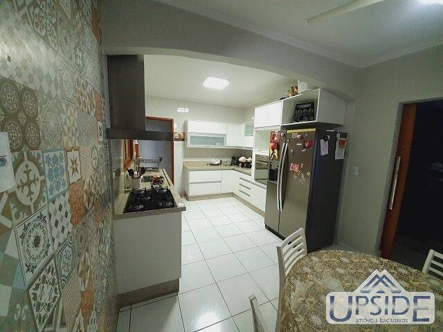 Casa para Venda em São José dos Campos - 5