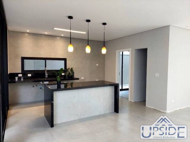 Casa para Venda em São José dos Campos - 3