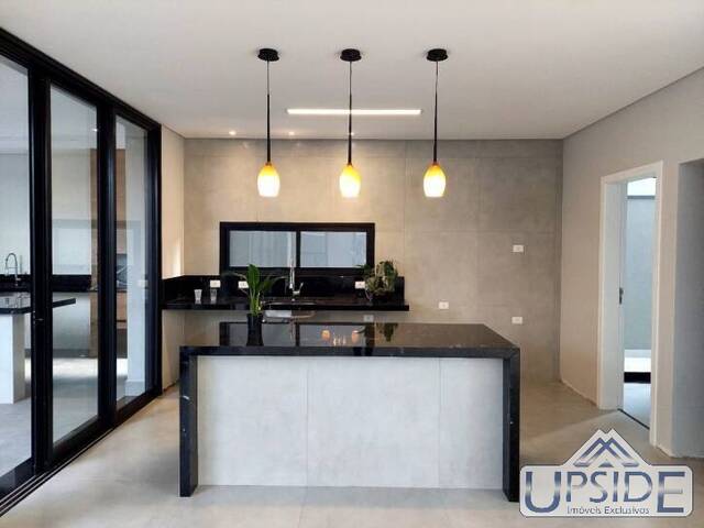 Casa para Venda em São José dos Campos - 4