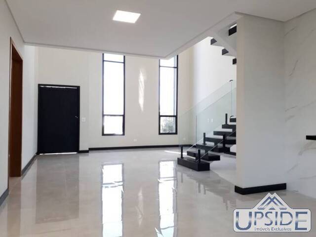 Casa para Venda em São José dos Campos - 2