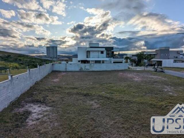 Terreno para Venda em São José dos Campos - 3