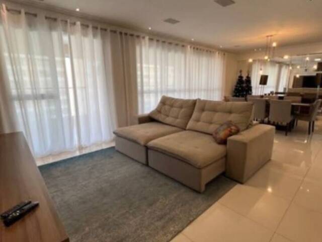 Apartamento para Venda em São José dos Campos - 2