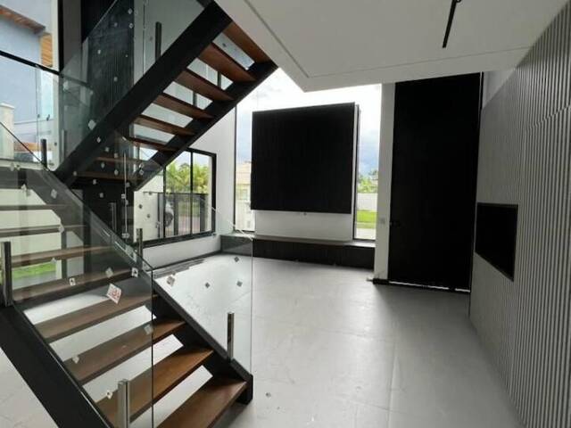 Casa para Venda em São José dos Campos - 2