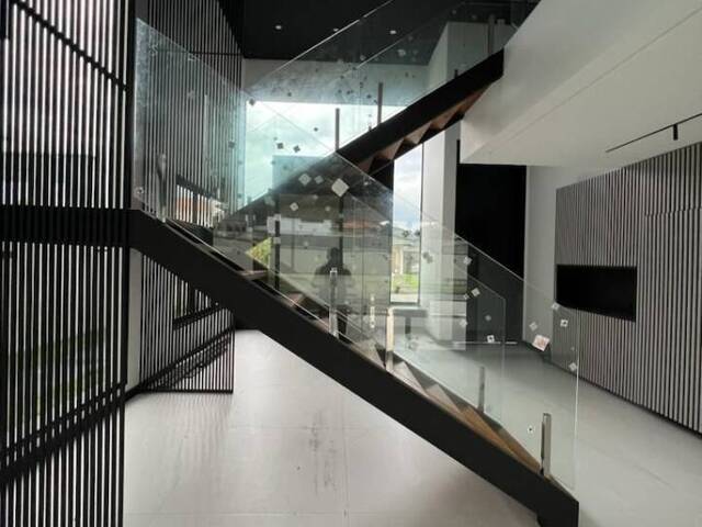 Casa para Venda em São José dos Campos - 3