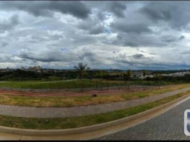 Terreno para Venda em São José dos Campos - 2