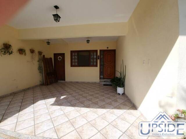 Casa para Venda em São José dos Campos - 4