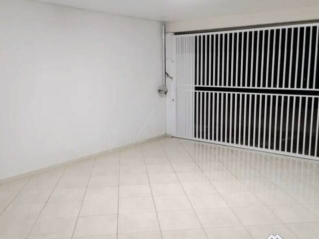 Casa para Venda em São José dos Campos - 4