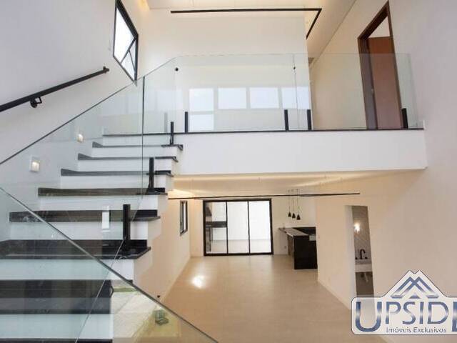 Casa para Venda em São José dos Campos - 4