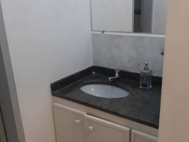 Apartamento para Venda em São José dos Campos - 2