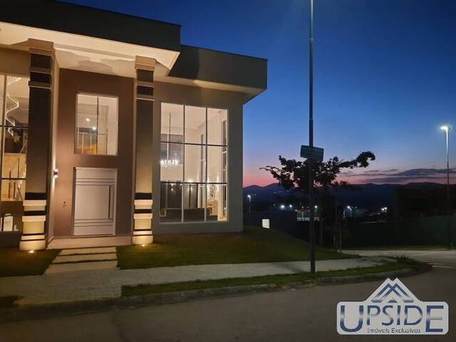 Casa para Venda em São José dos Campos - 2