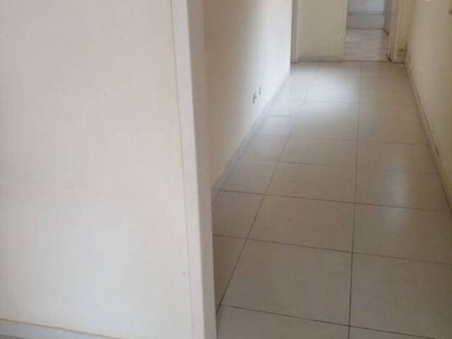 Casa para Venda em São José dos Campos - 4