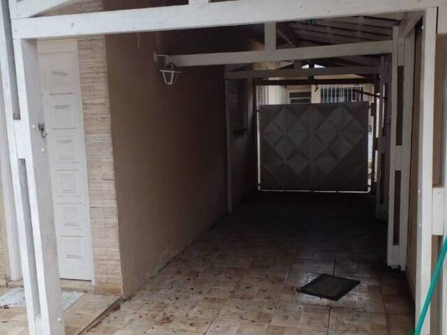 Casa para Venda em São José dos Campos - 5