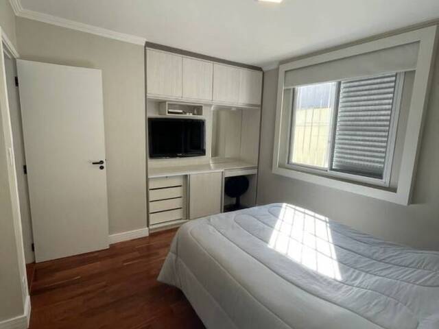 Casa para Venda em São José dos Campos - 4