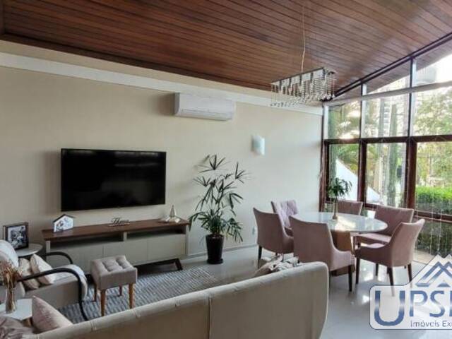 Casa para Venda em São José dos Campos - 2