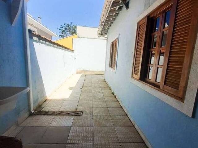 Casa para Venda em São José dos Campos - 2
