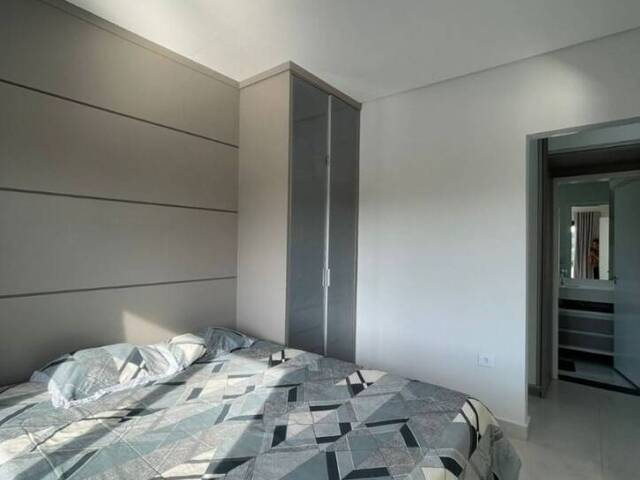 Casa para Venda em Jacareí - 2