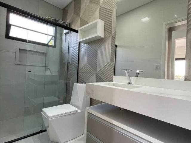 Casa para Venda em Jacareí - 4