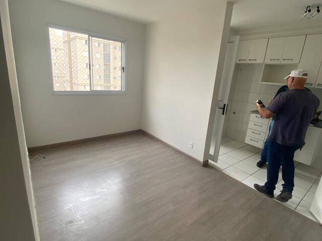 Apartamento para Venda em São José dos Campos - 2