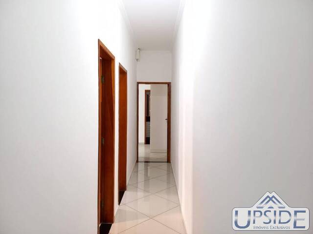 Casa para Venda em São José dos Campos - 4