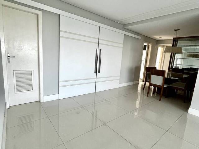 Apartamento para Locação em São José dos Campos - 3