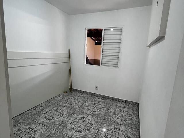 Casa para Venda em São José dos Campos - 4