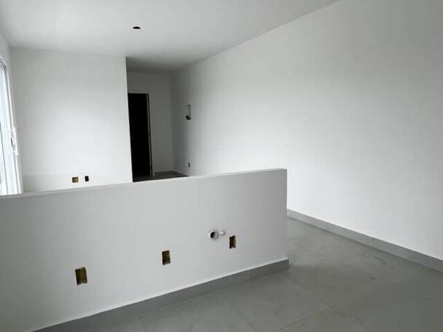 Casa para Venda em Jacareí - 3