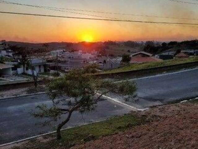 Terreno para Venda em Jacareí - 2