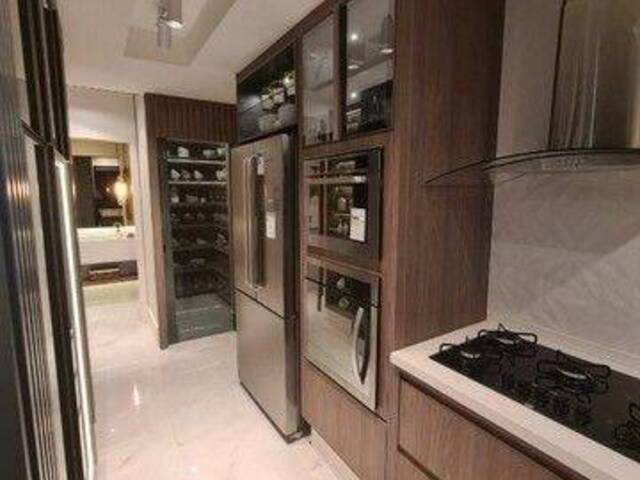 Apartamento para Venda em São José dos Campos - 2