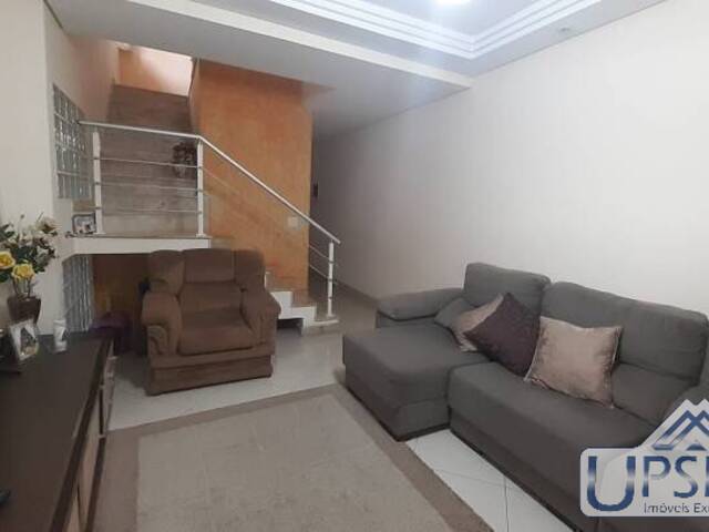 Casa para Venda em São José dos Campos - 2