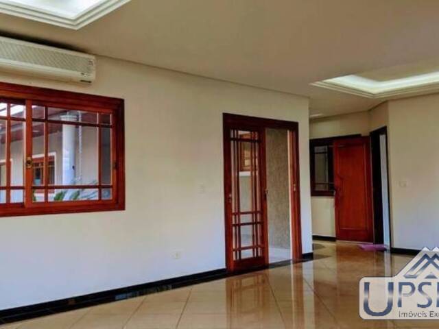 Casa para Venda em São José dos Campos - 4