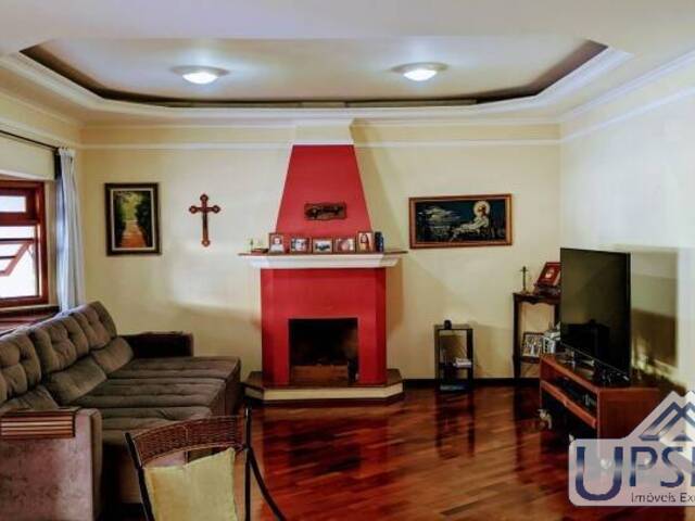 Casa para Venda em São José dos Campos - 3