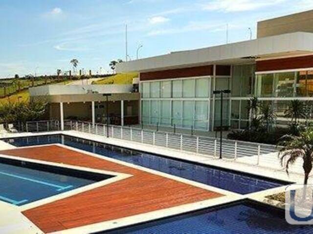 Terreno para Venda em São José dos Campos - 2