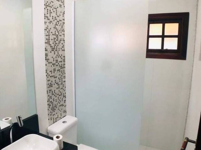 Casa para Venda em São José dos Campos - 3