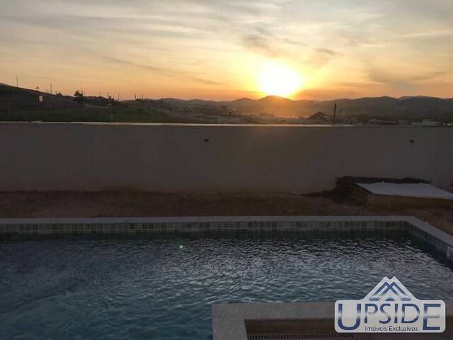 Casa para Venda em São José dos Campos - 4