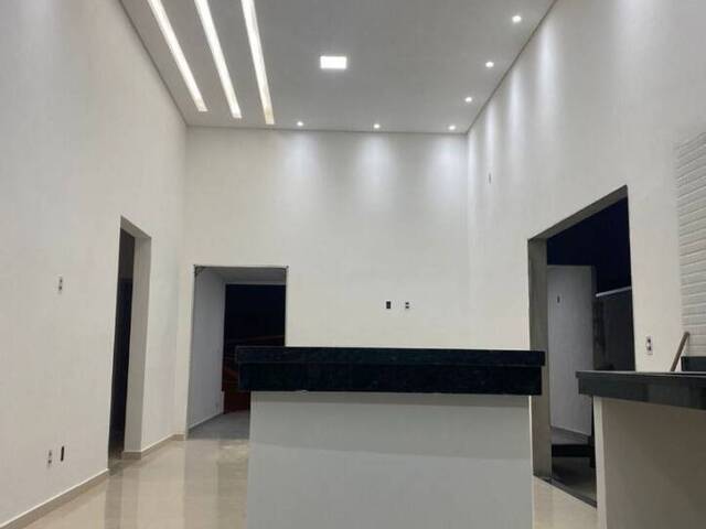 Casa para Venda em Caçapava - 3