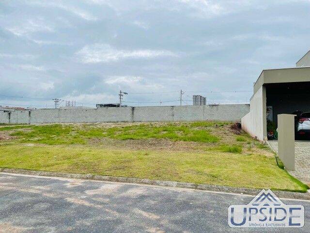 Terreno para Venda em São José dos Campos - 4