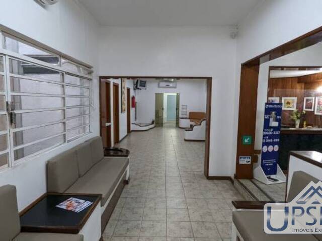 Casa para Venda em São José dos Campos - 3