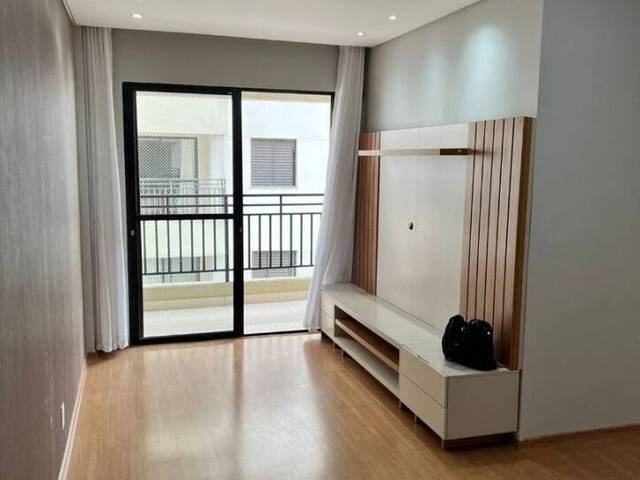 Apartamento para Venda em São José dos Campos - 2