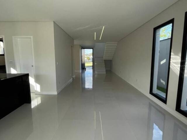 Casa para Venda em São José dos Campos - 5